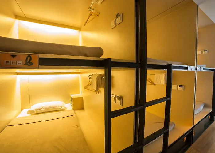 Auberge de jeunesse Cubic Bed Pratunam *